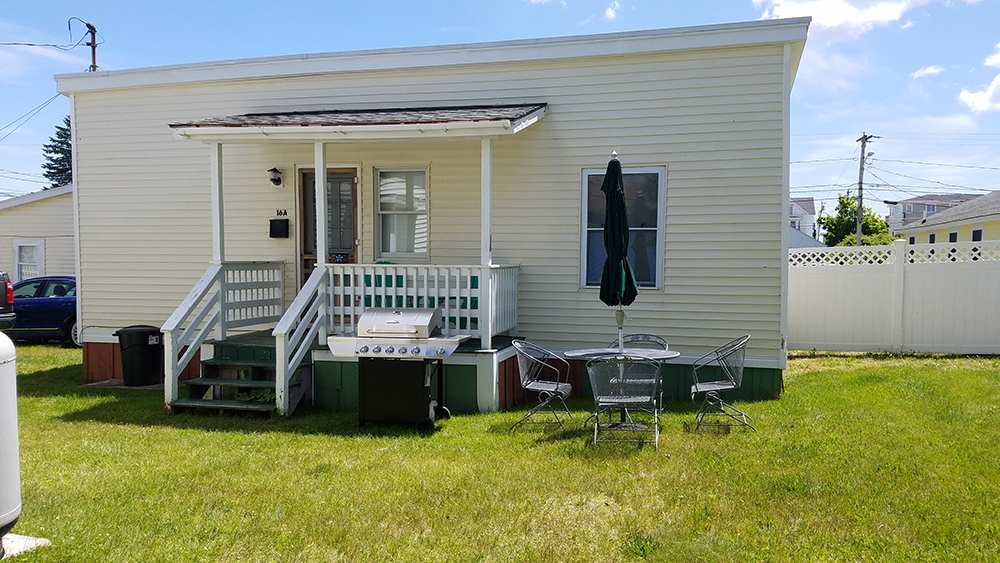 A photo of a small vacation cottage for rent near Old Orchard Beach,